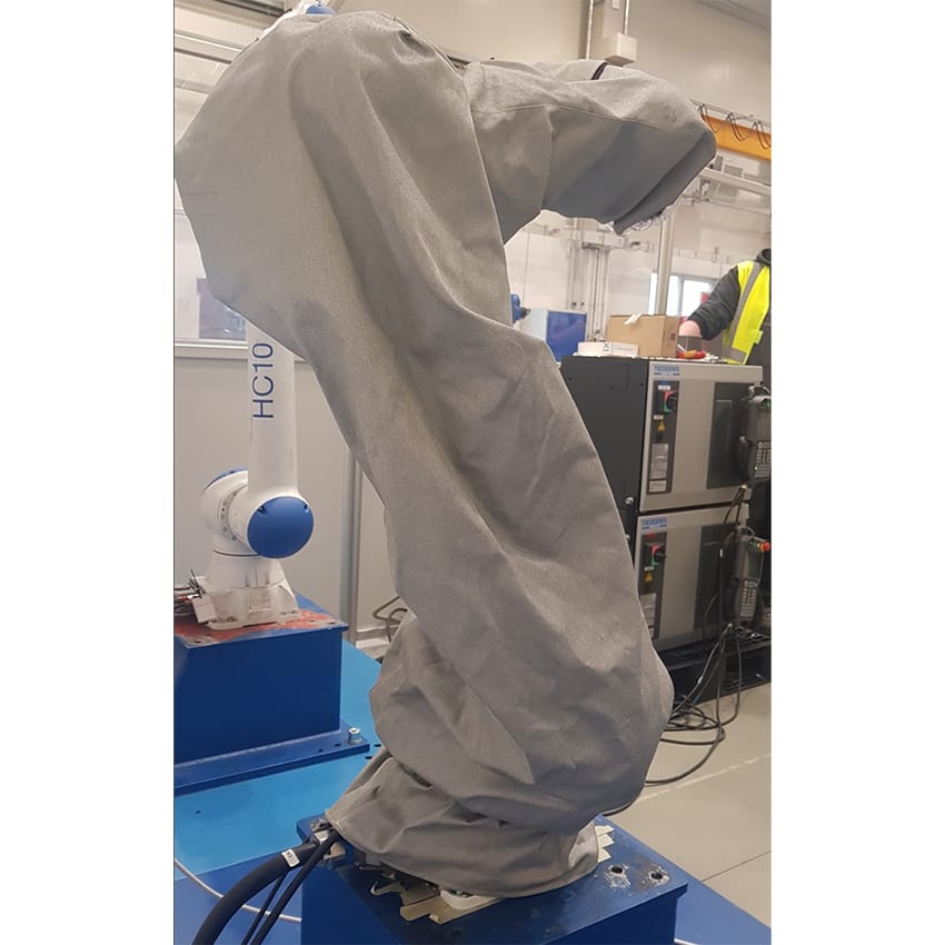 SafetyCover UR5e - Unchained Robotics